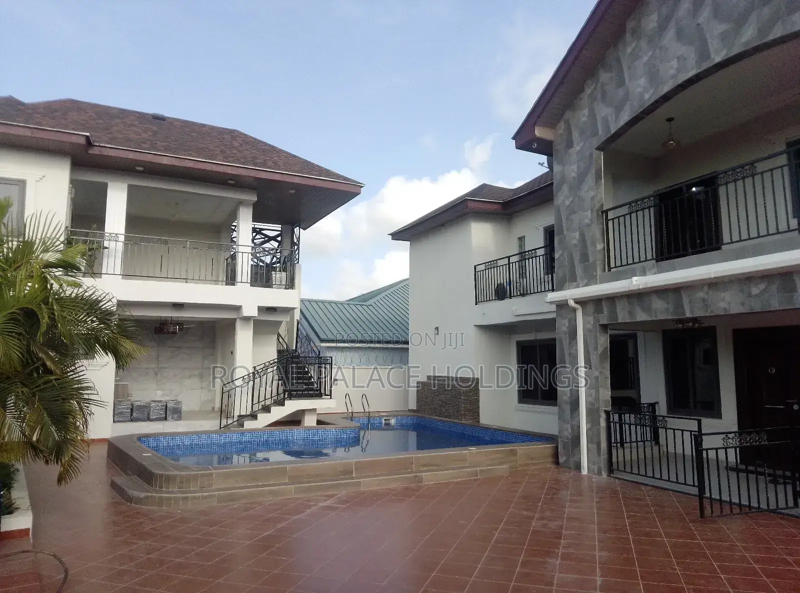 Furnished 5bdrm Duplex in American House Area, Adjiriganor for rent