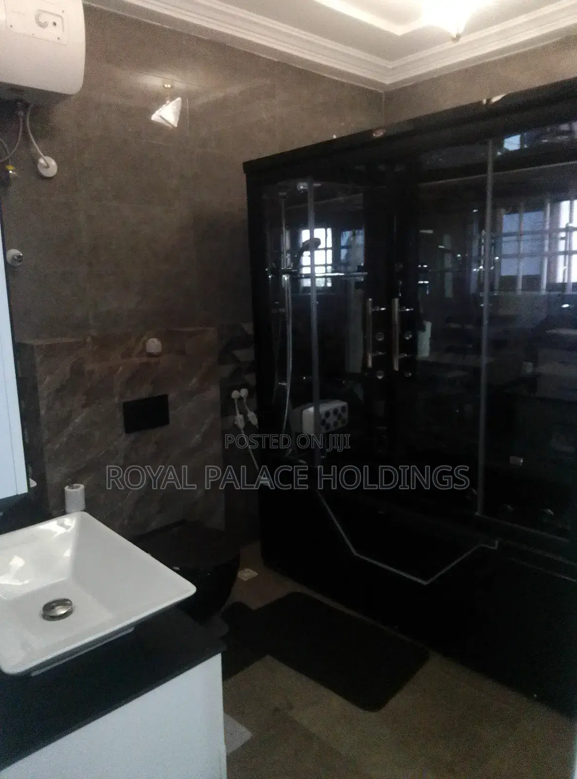 Furnished 5bdrm Duplex in American House Area, Adjiriganor for rent