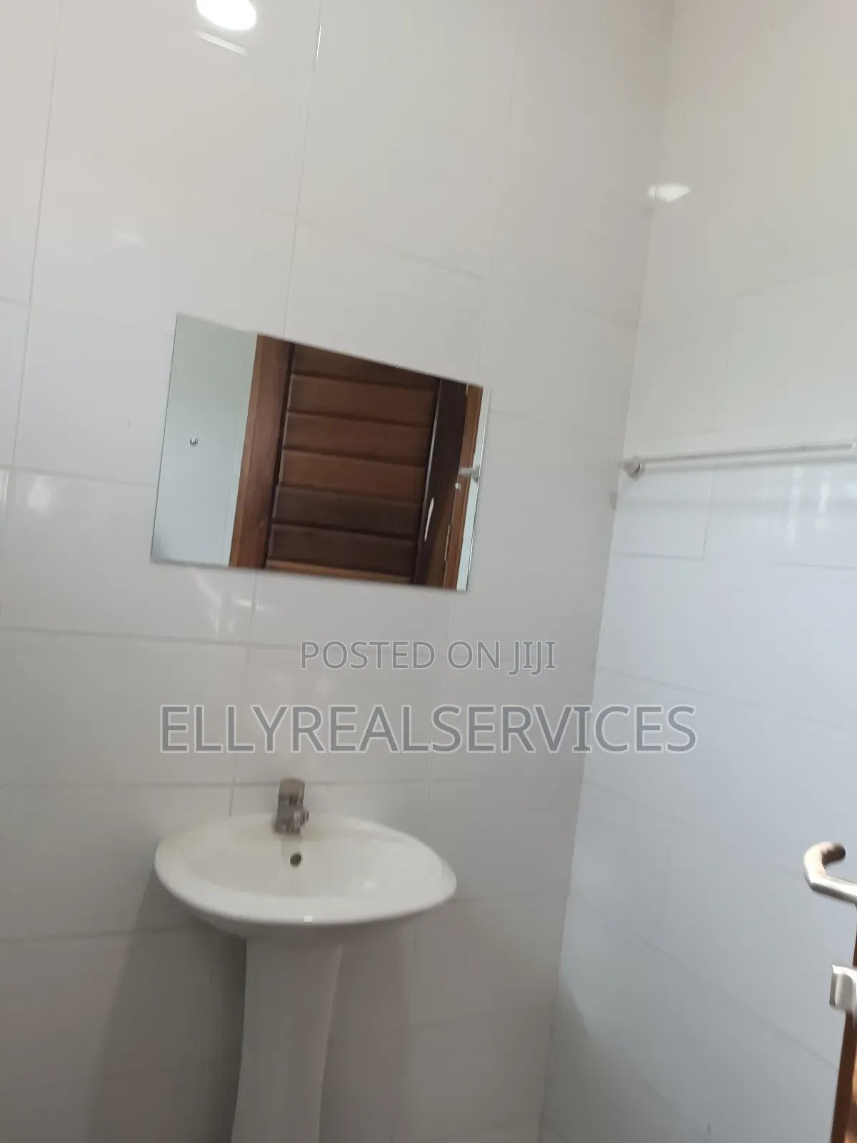 Executive Spacious Office Space for Rent at Pantang
