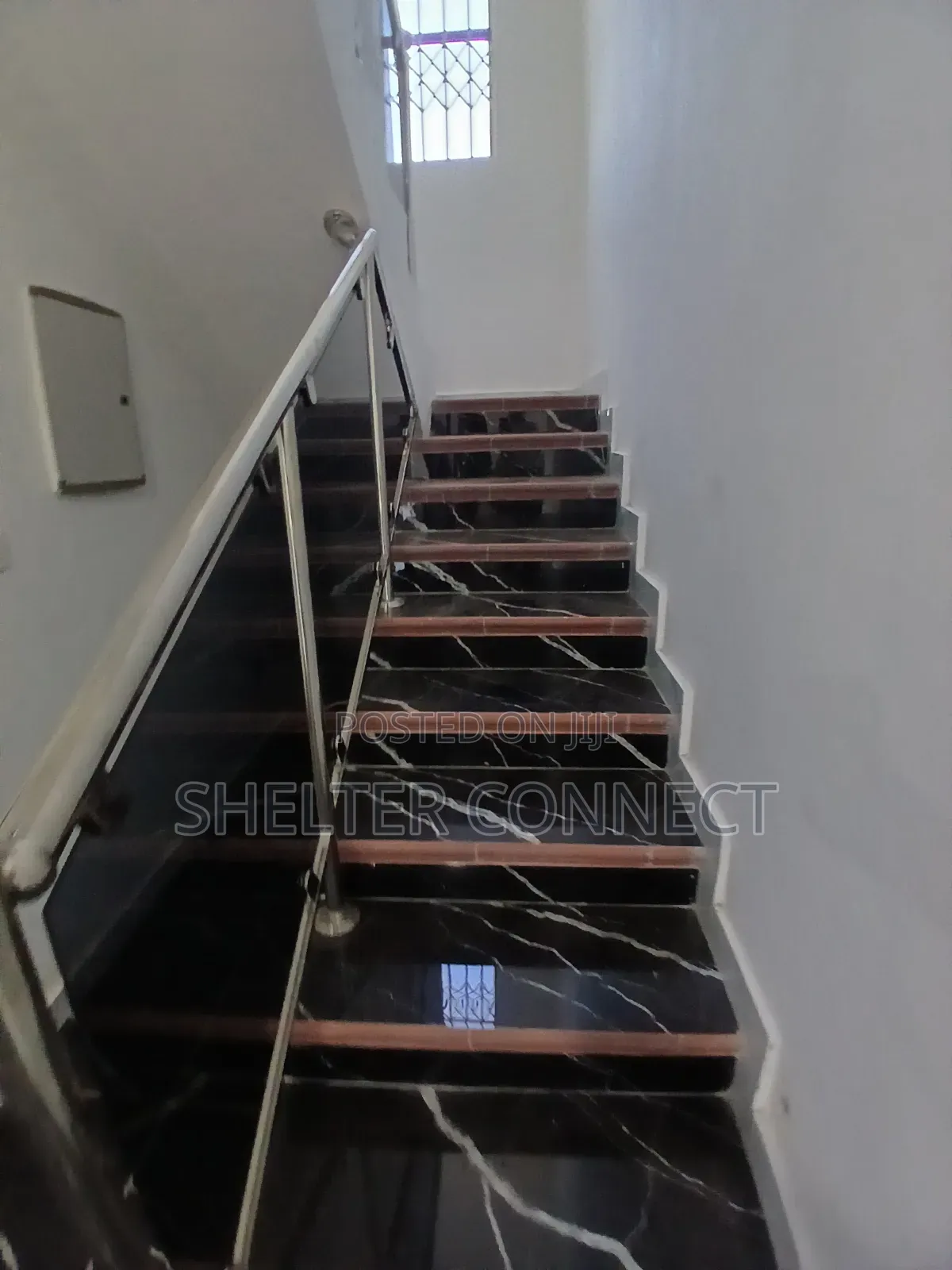 3bdrm Duplex in Oyarifa for rent