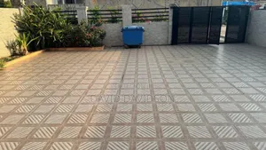 3bdrm House in 3 Bedroom Self, Tema Metropolitan for rent