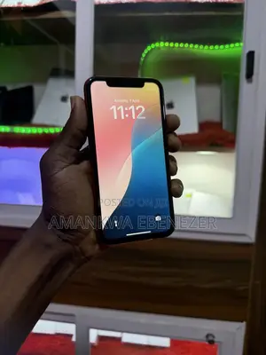 New Apple iPhone 11 128 GB Red