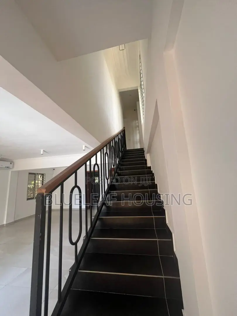 5bdrm House in Oyarifa for sale