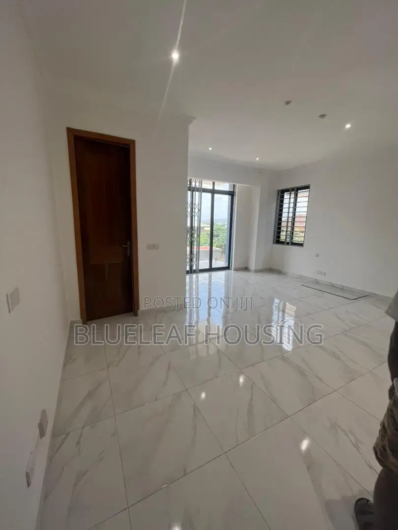5bdrm House in Oyarifa for sale