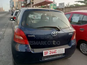 Photo - Toyota Yaris Base Hatchback 5dr 2010 Black