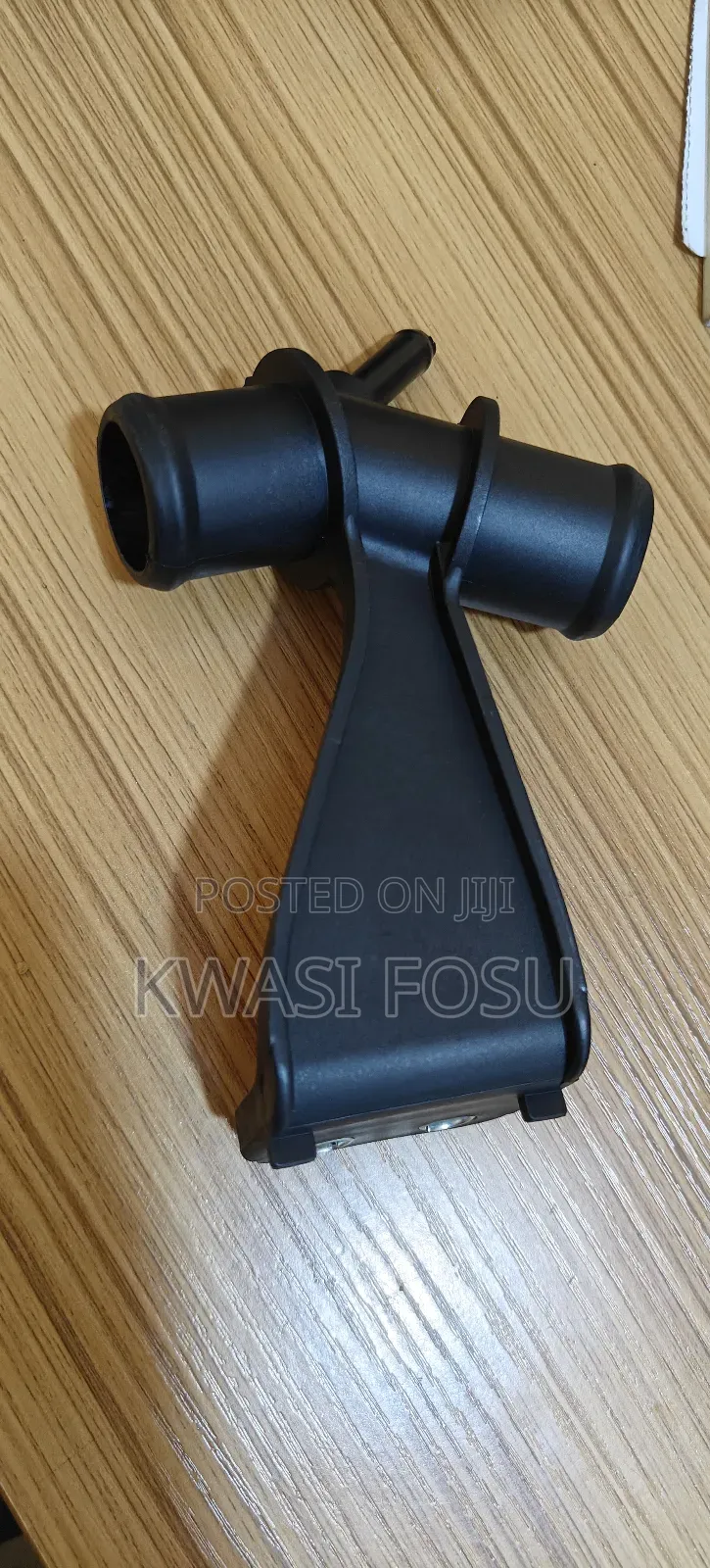 Engine Outlet Coolant Pipe for Toyota Corolla 2009-2017
