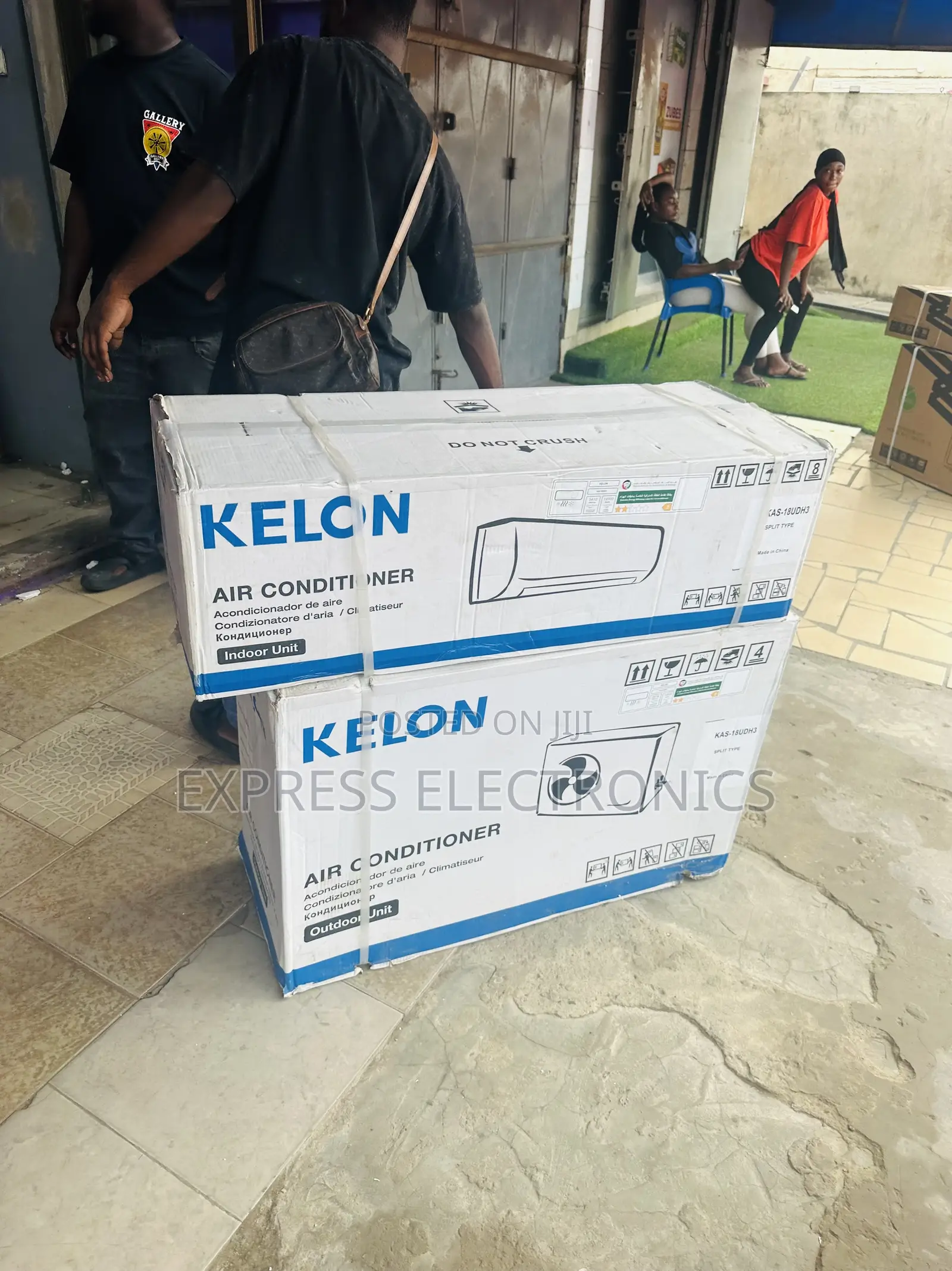 Automatic Cleaning Kelron Split R410 Gas 1.5hp Ac White