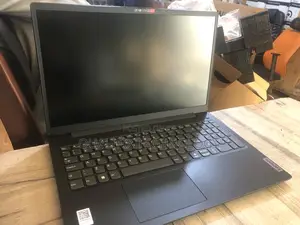 New Laptop Lenovo V15 8GB Intel Core i5 SSD 512GB