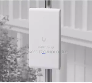 Ubiquiti Unifi U6 Mesh Pro Dual-Band Indoor/Outdoor Wi-Fi 6