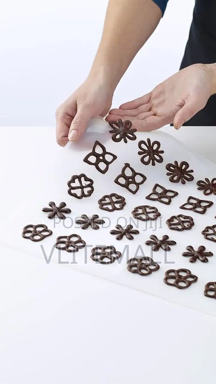 Cake Reusable Garnishing Sheet