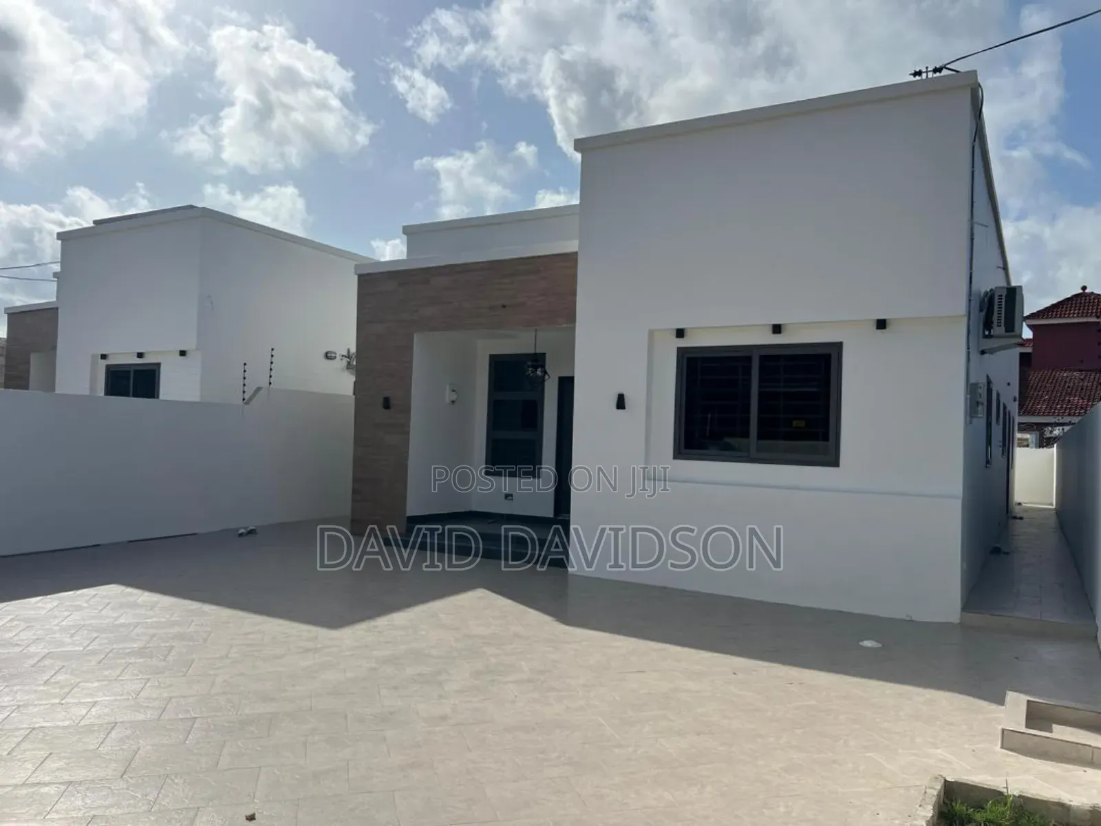 3bdrm House in 3 Bedroom House, Tema Metropolitan for sale