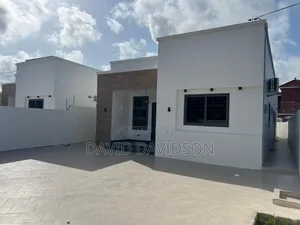 3bdrm House in 3 Bedroom House, Tema Metropolitan for sale