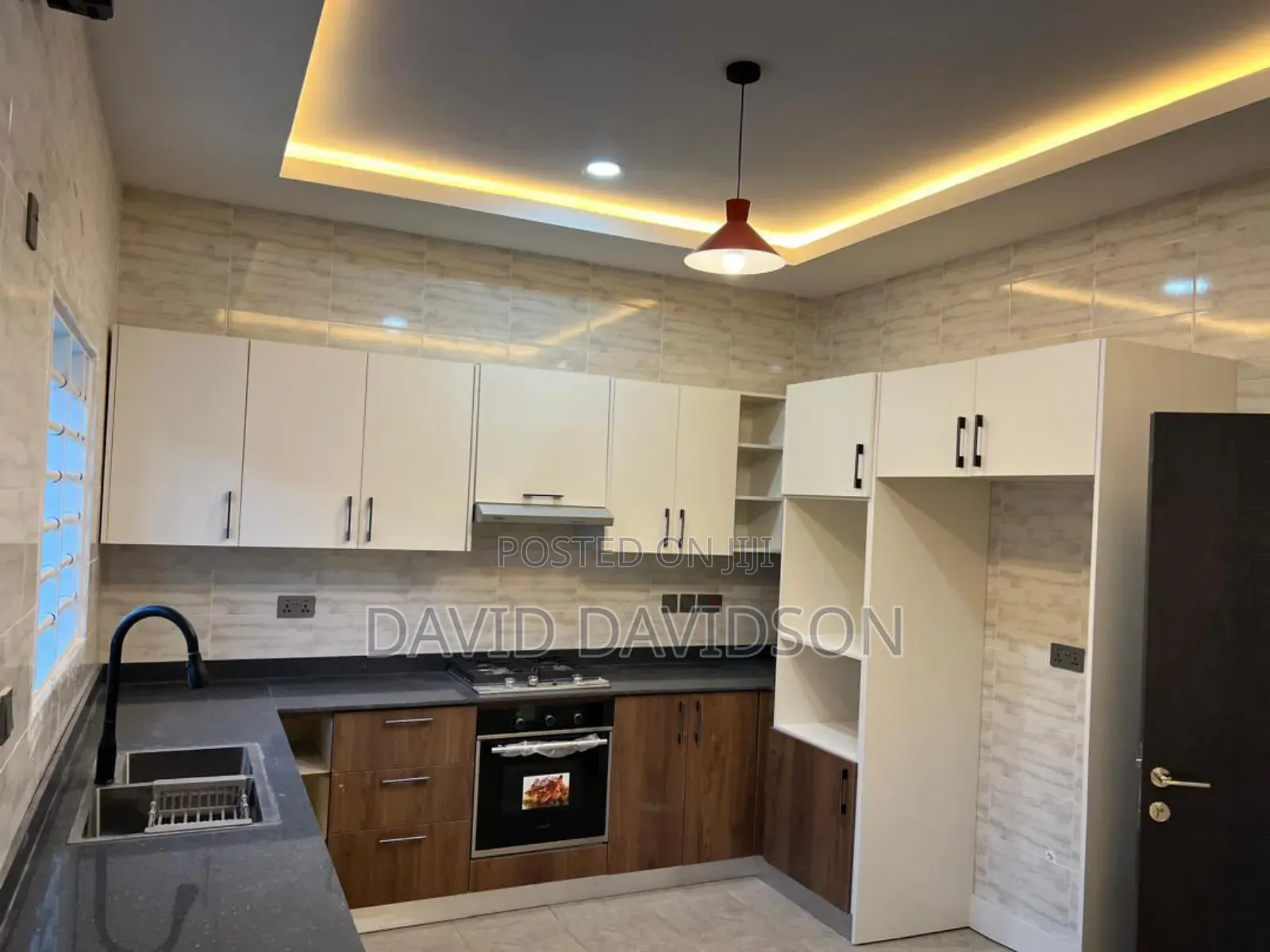 3bdrm House in 3 Bedroom House, Tema Metropolitan for sale