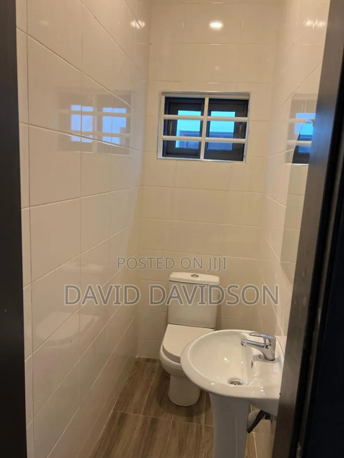 3bdrm House in 3 Bedroom House, Tema Metropolitan for sale