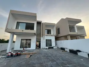 4bdrm House in Skm, Dome for sale
