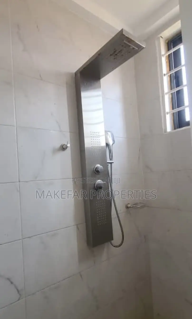3bdrm House in Ashaley Botwe for sale