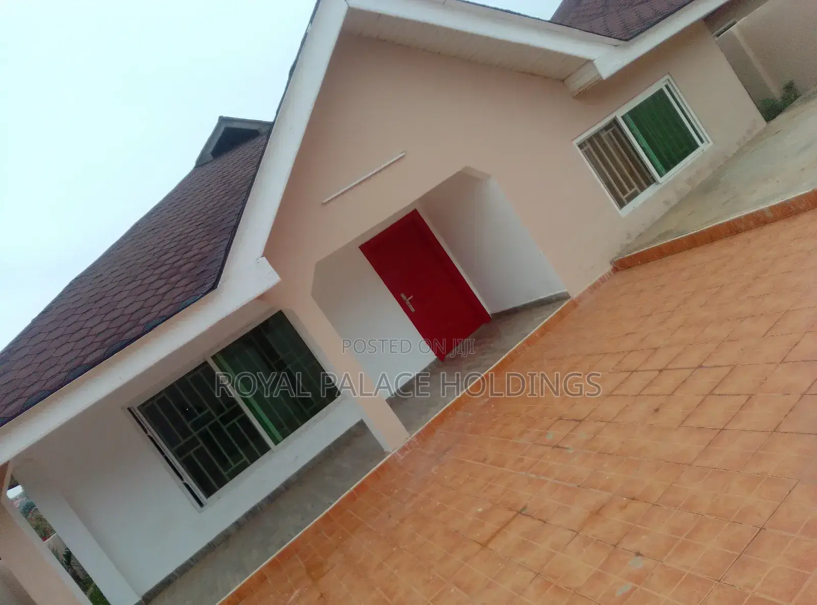 3bdrm House in Amrahia, Adenta for rent