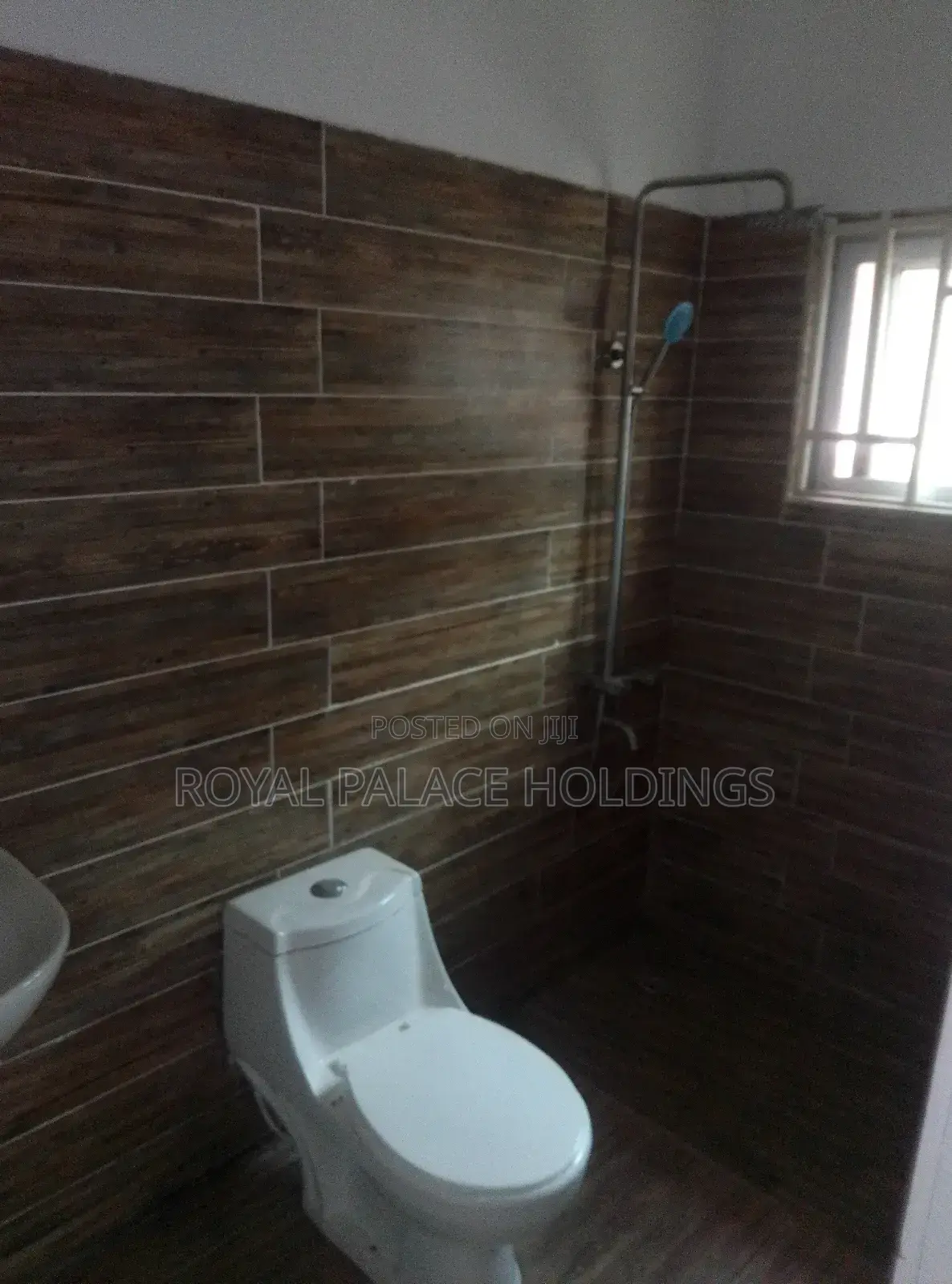 3bdrm House in Amrahia, Adenta for rent