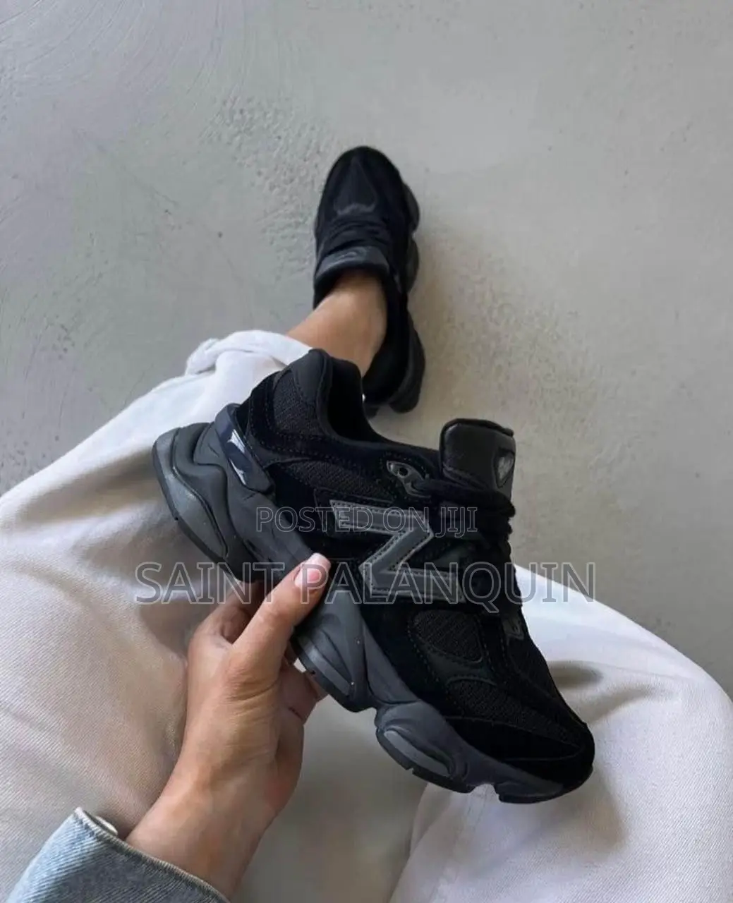 Black New Balance 9060