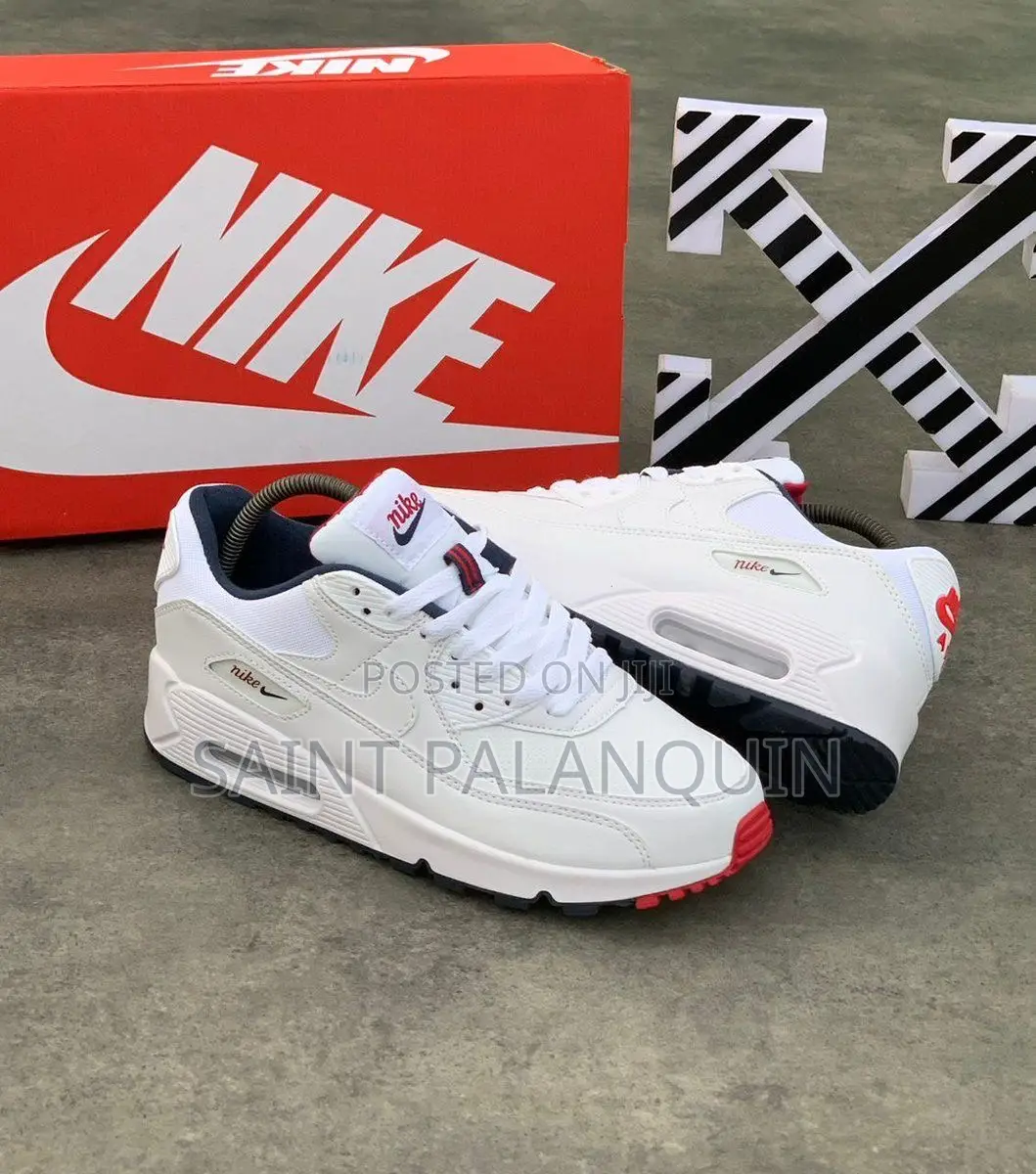 White Nike Airmax