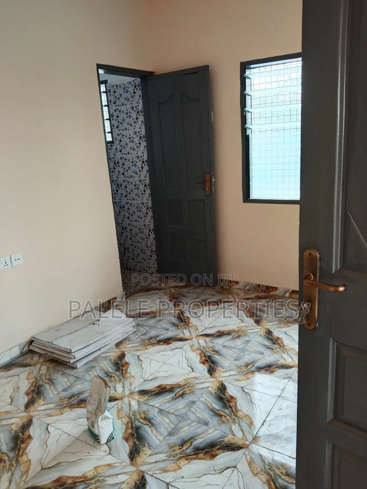 1bdrm Apartment in Dansoman Control for rent