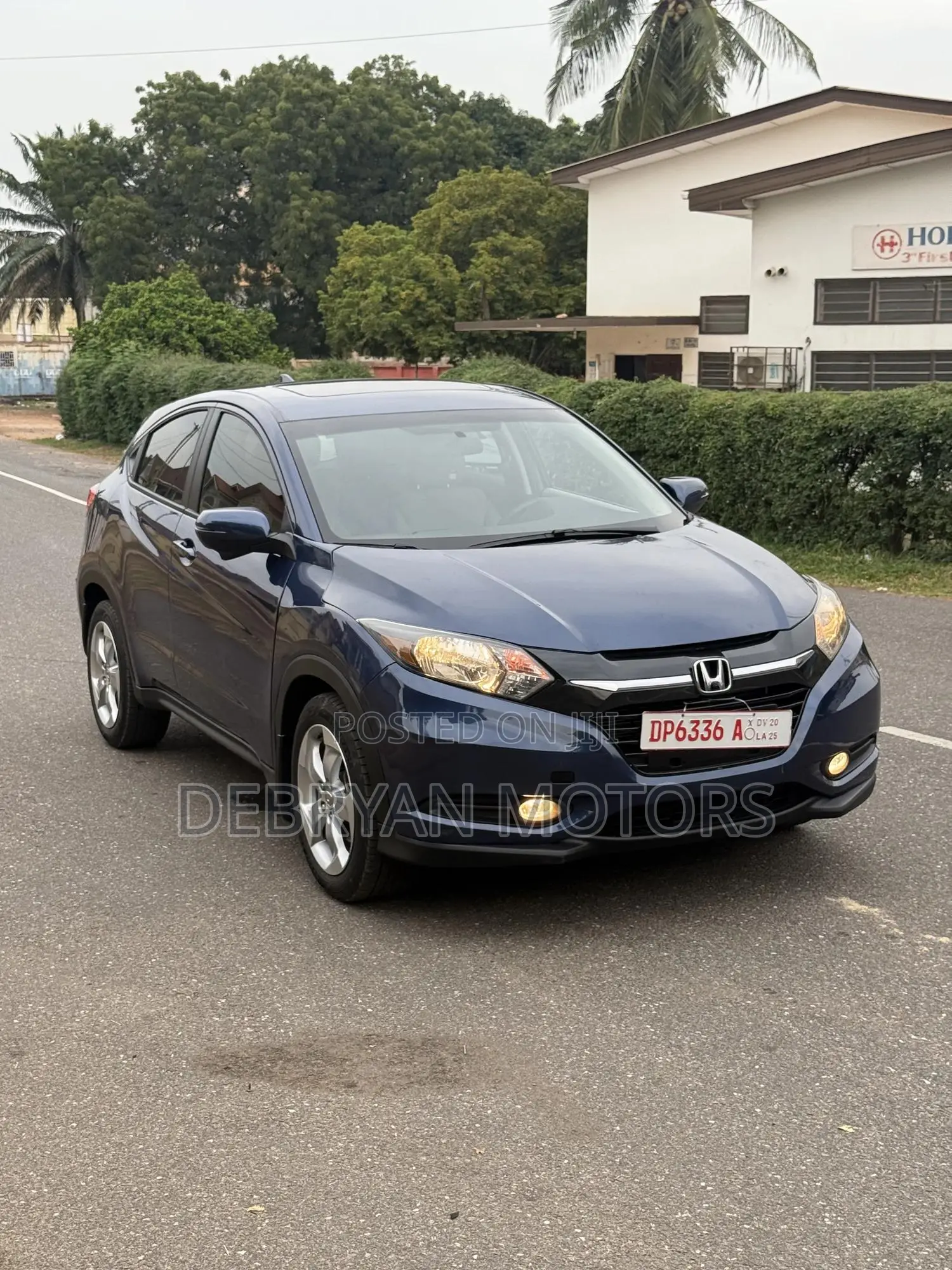 Honda HR-V 4dr SUV (1.5L 4cyl CVT) 2016 Blue