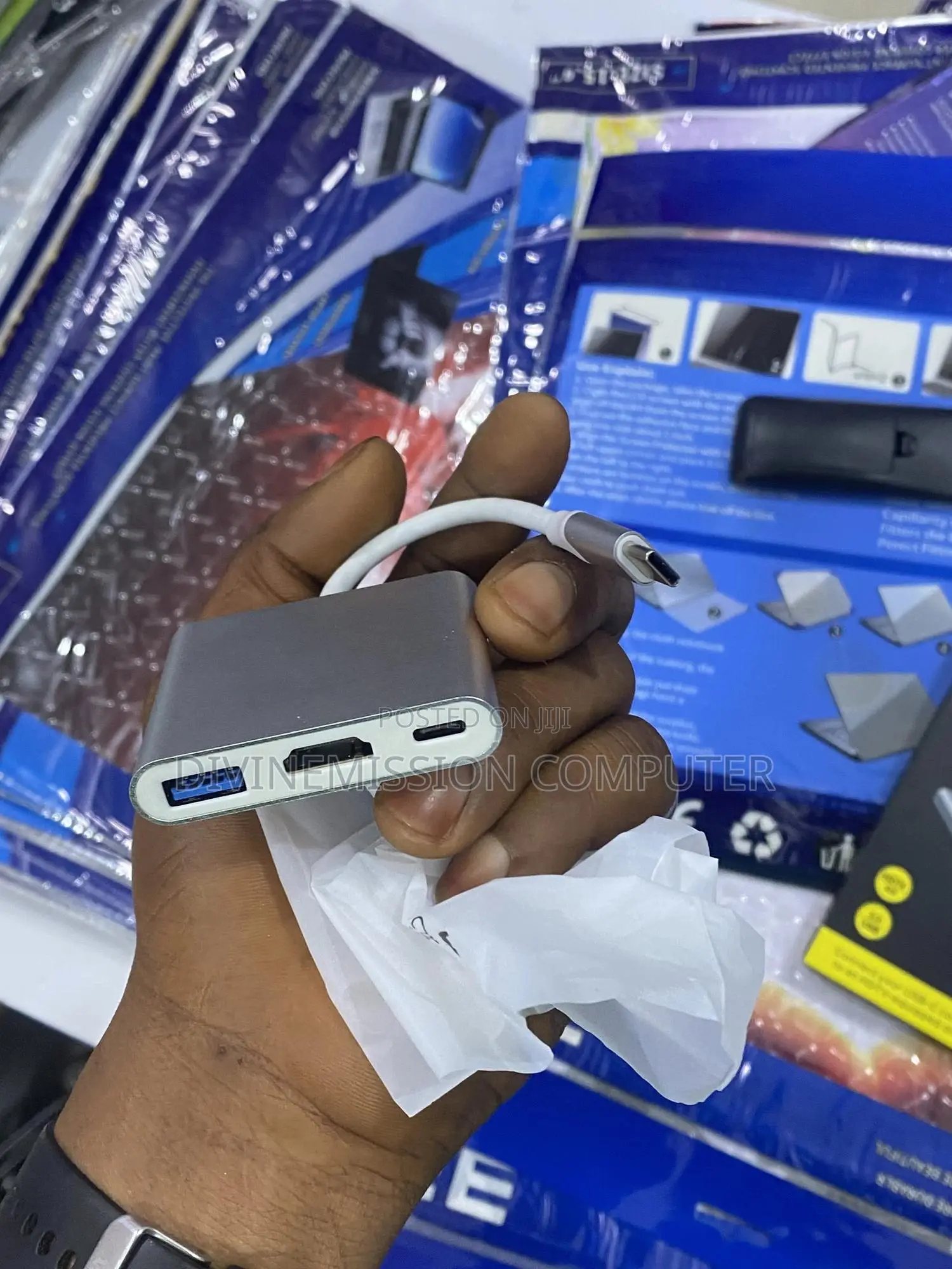 Type C to HDTV 3 in 1 Adapter