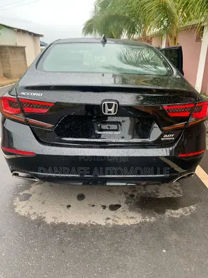 Honda Accord Touring 2.0T 2020 Black