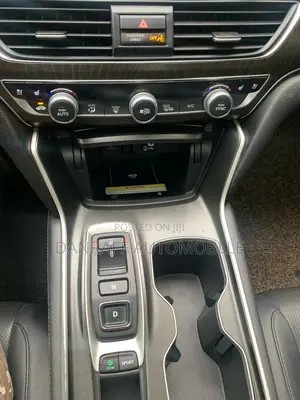 Honda Accord Touring 2.0T 2020 Black
