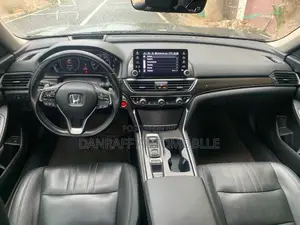 Honda Accord Touring 2.0T 2020 Black