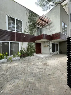3bdrm House in Labone for sale