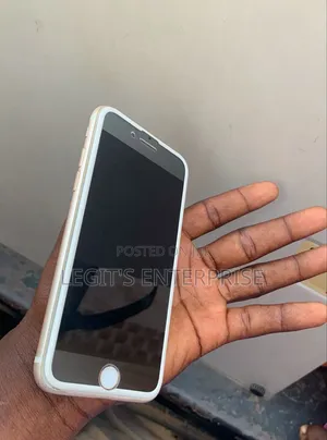 Apple iPhone 7 128 GB Gold