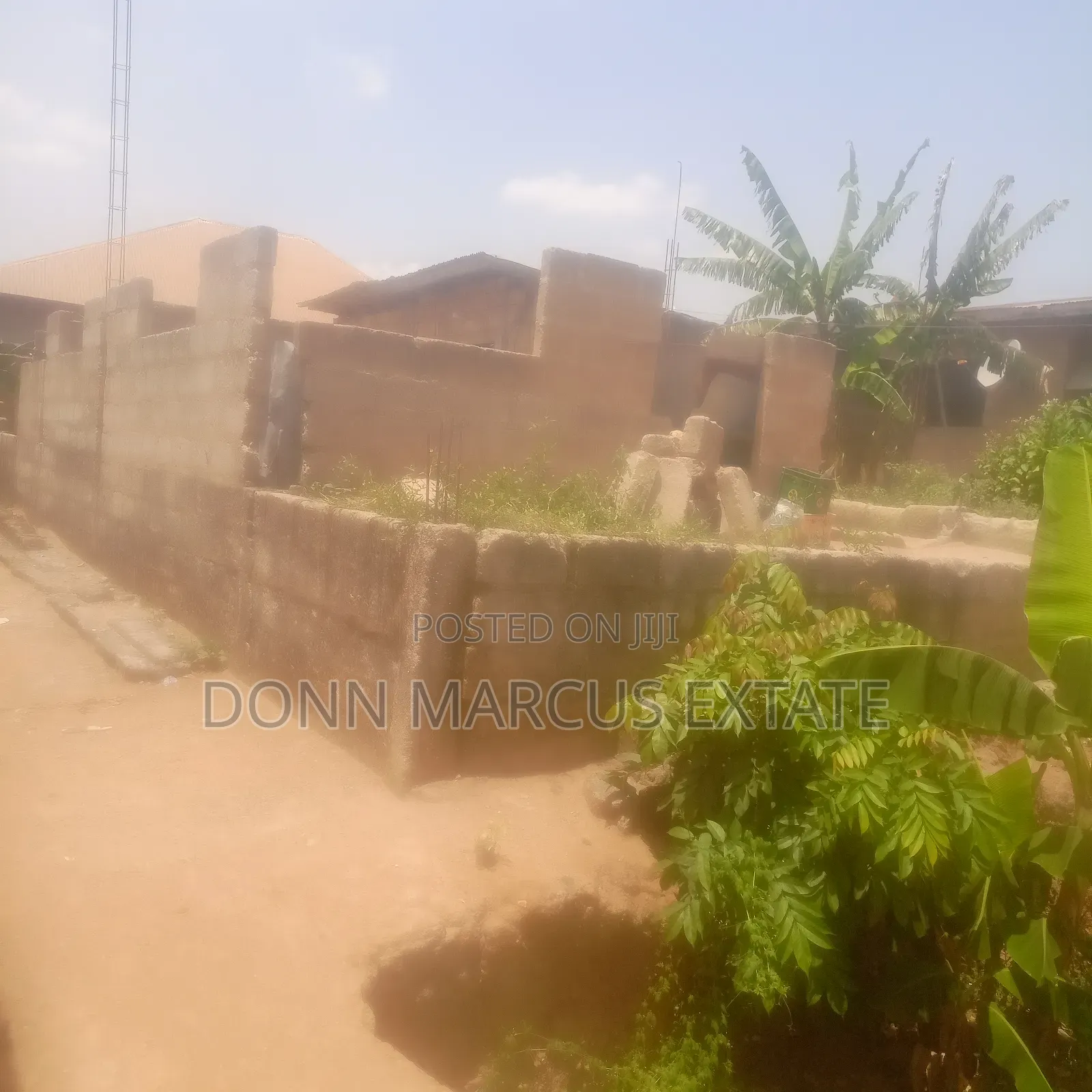 6bdrm House in Don Marcus Estate, Kumasi Metropolitan for sale