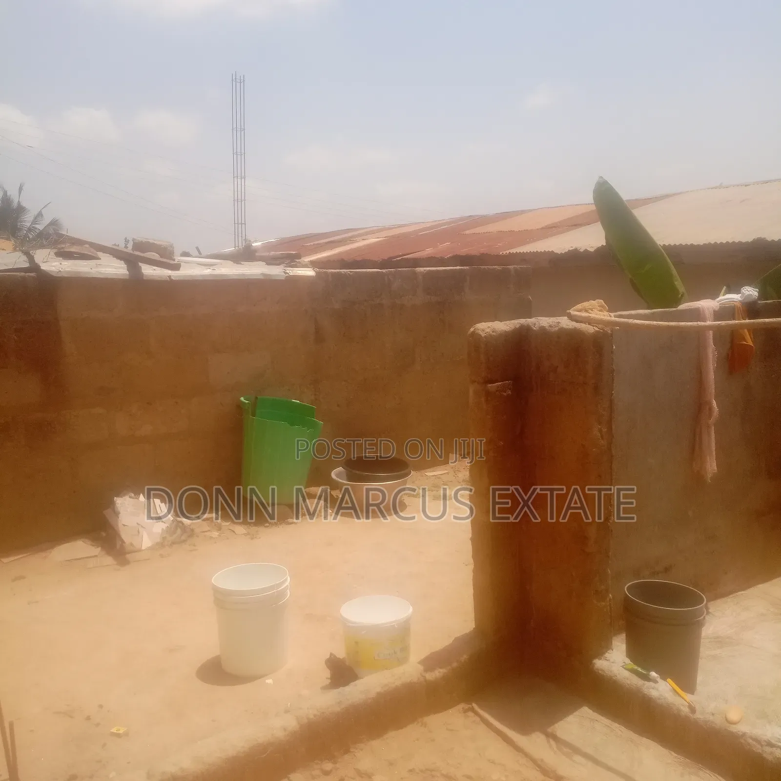 6bdrm House in Don Marcus Estate, Kumasi Metropolitan for sale