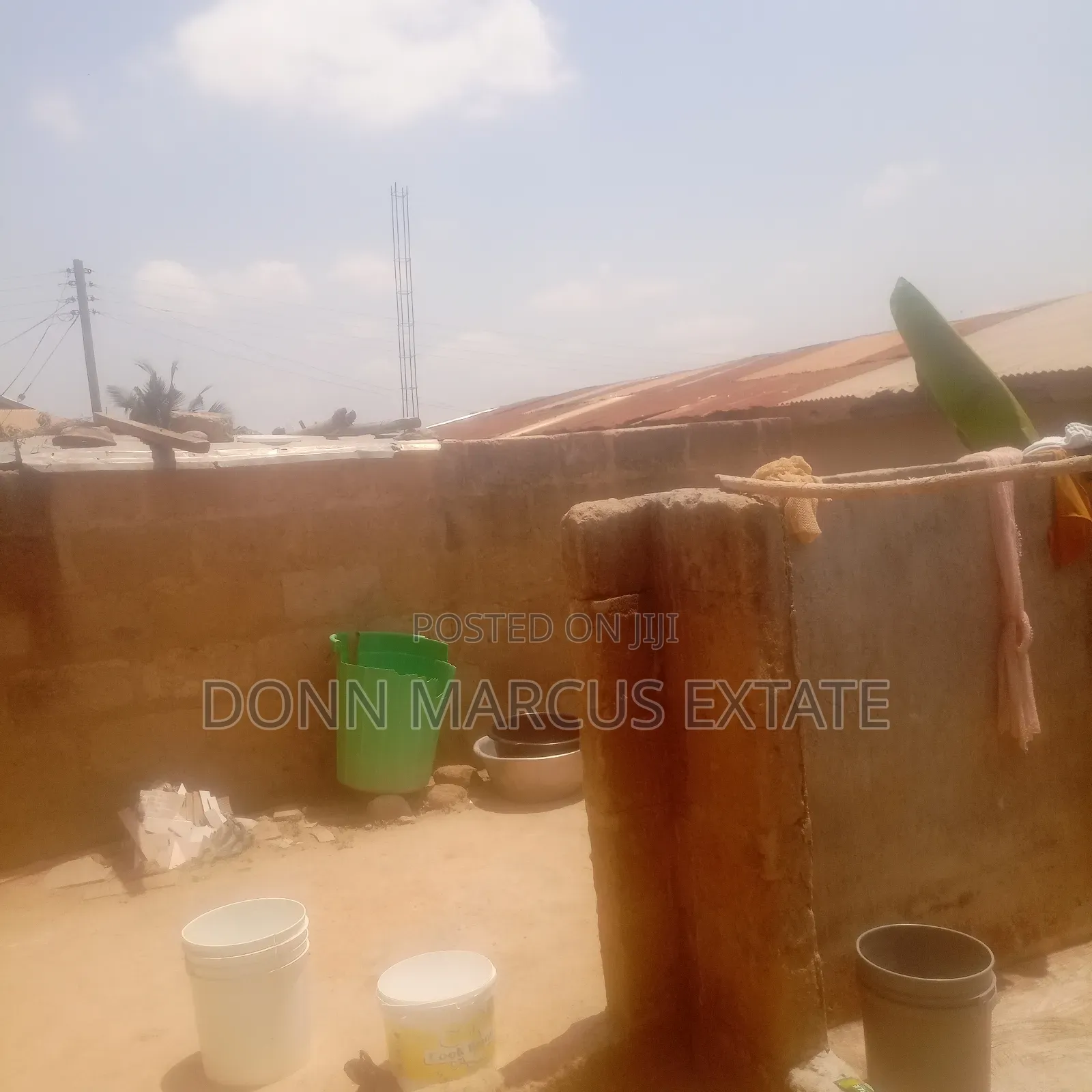 6bdrm House in Don Marcus Estate, Kumasi Metropolitan for sale