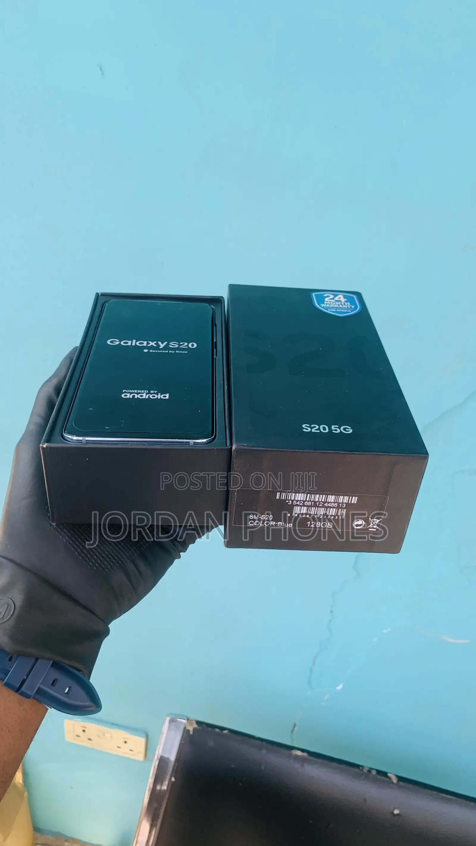 New Samsung Galaxy S20 128 GB Blue