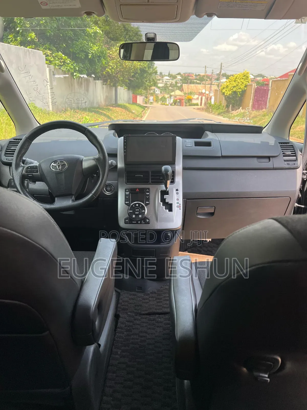 Toyota Voxy 2013 Black