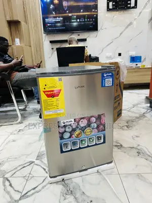 Quick Sleek Bed Side Fridge Pearl