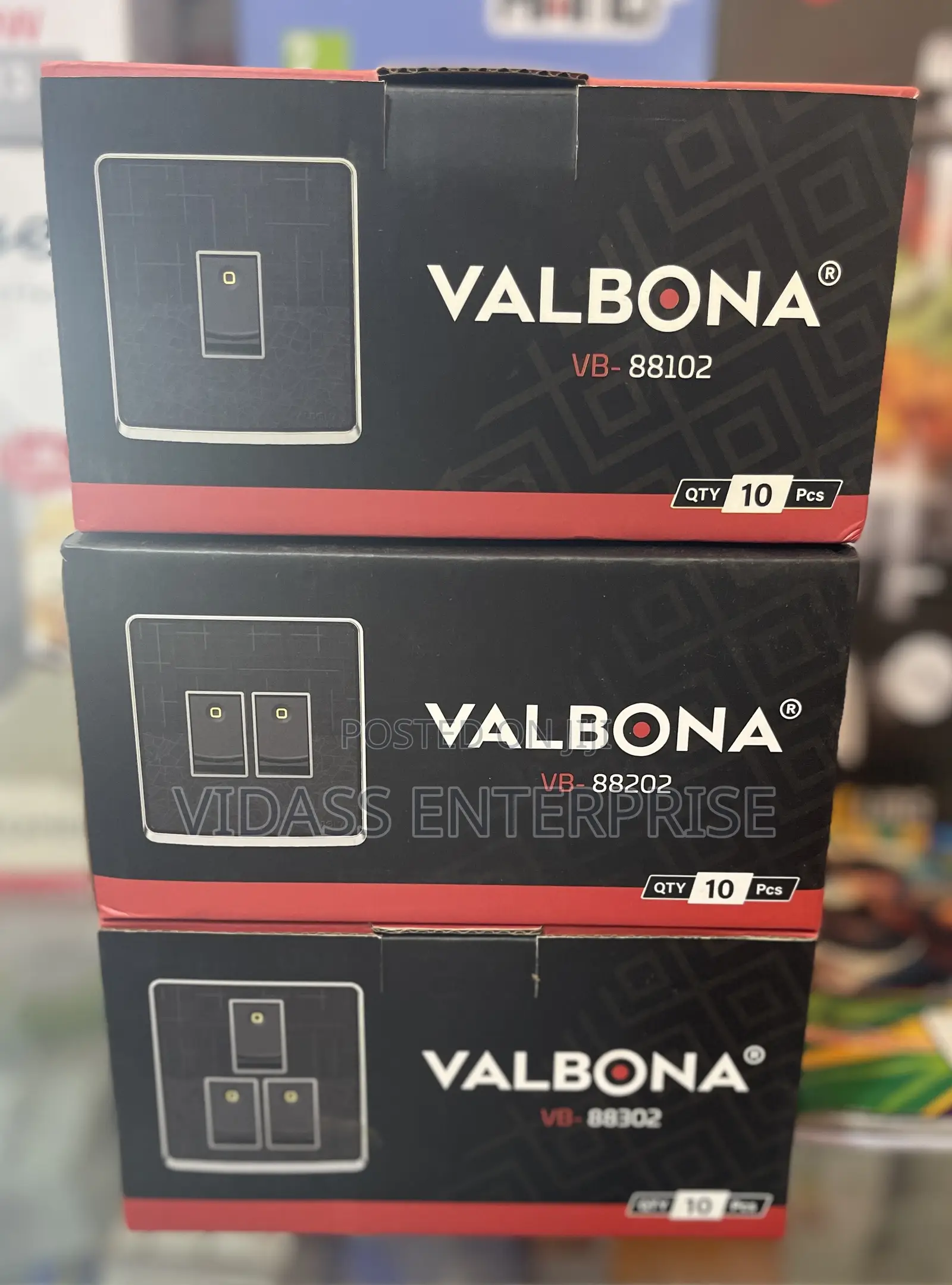 Valbona Black Color Switches