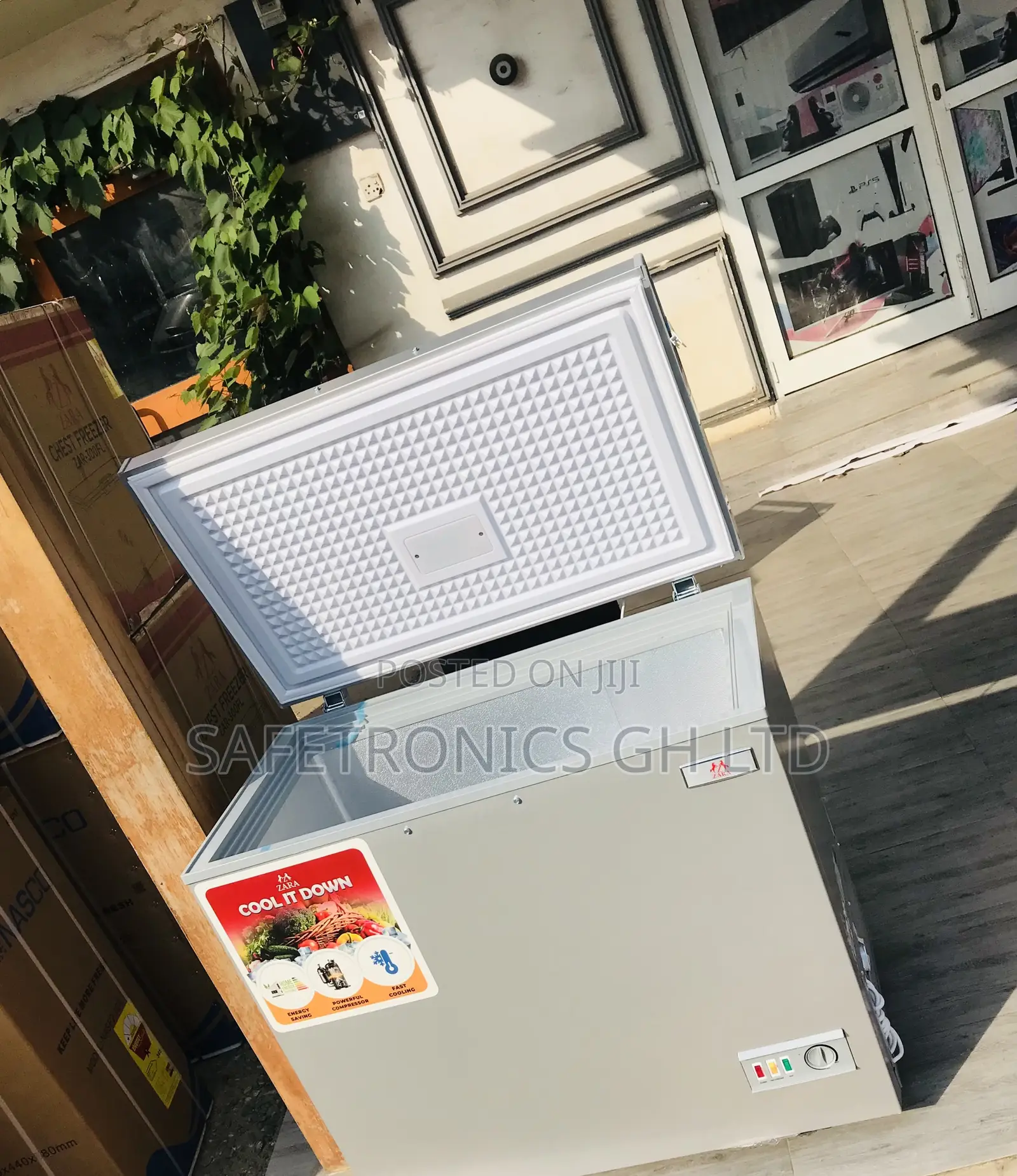 Super Fast Grey Zara Singledoor 200 Liters Chestfreezer