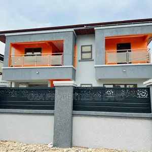 4bdrm House in Haatso, Antis for sale