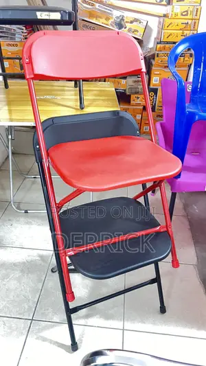Super Quality Foldable Flat-Back Chairs