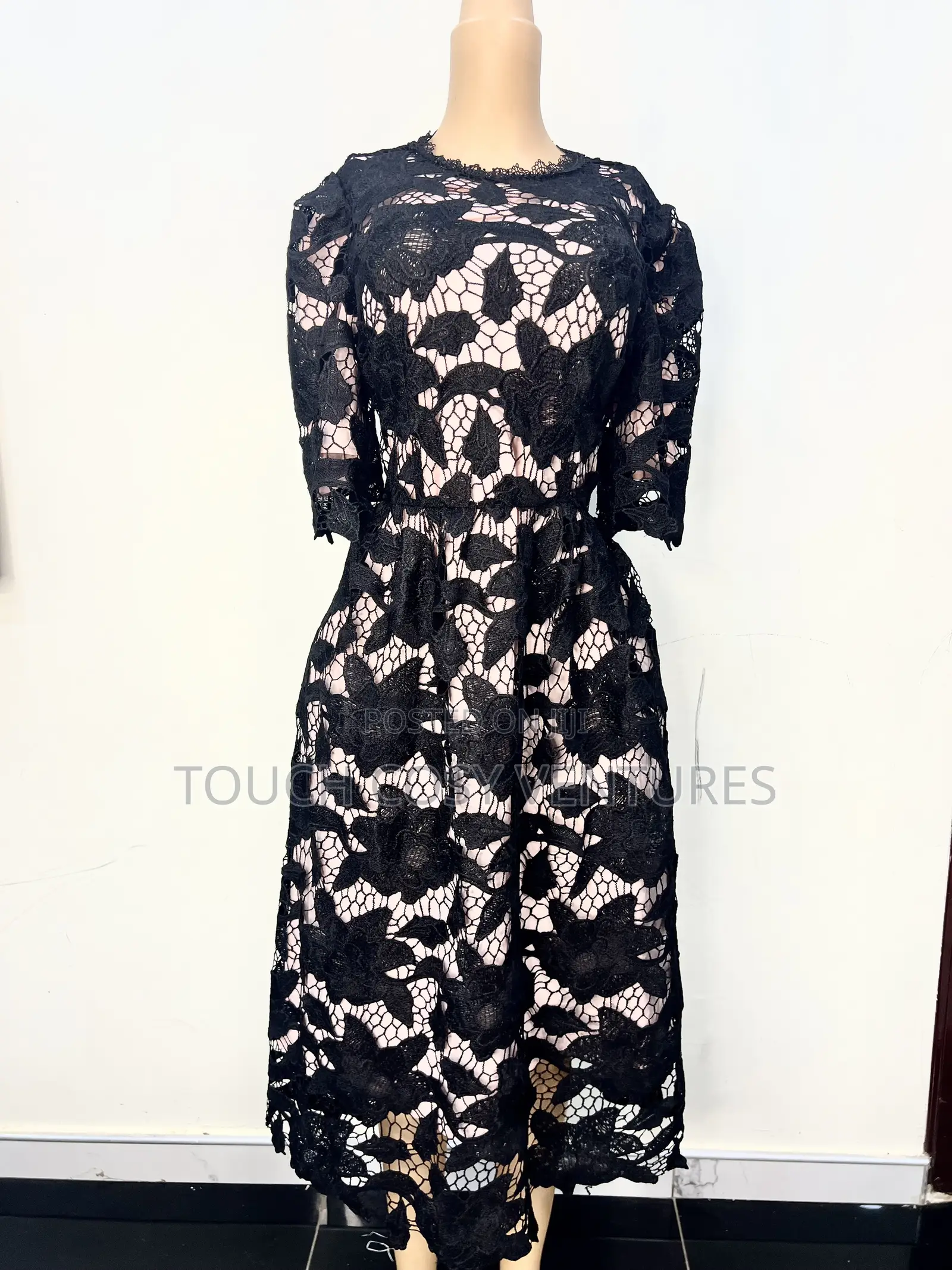 Luxury Fashionable Lace Dress