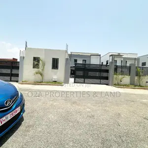 4bdrm House in East Airport for sale