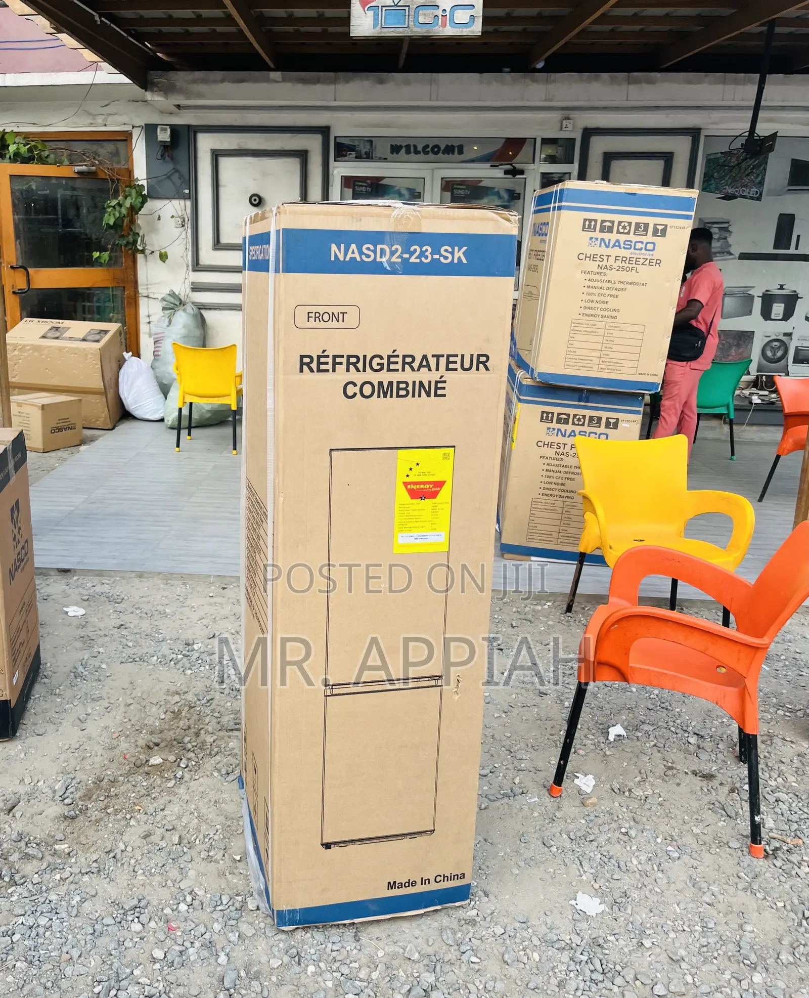 Beautiful Made Nasco Nasd2-23-Sk 2 Door Refrigerator.