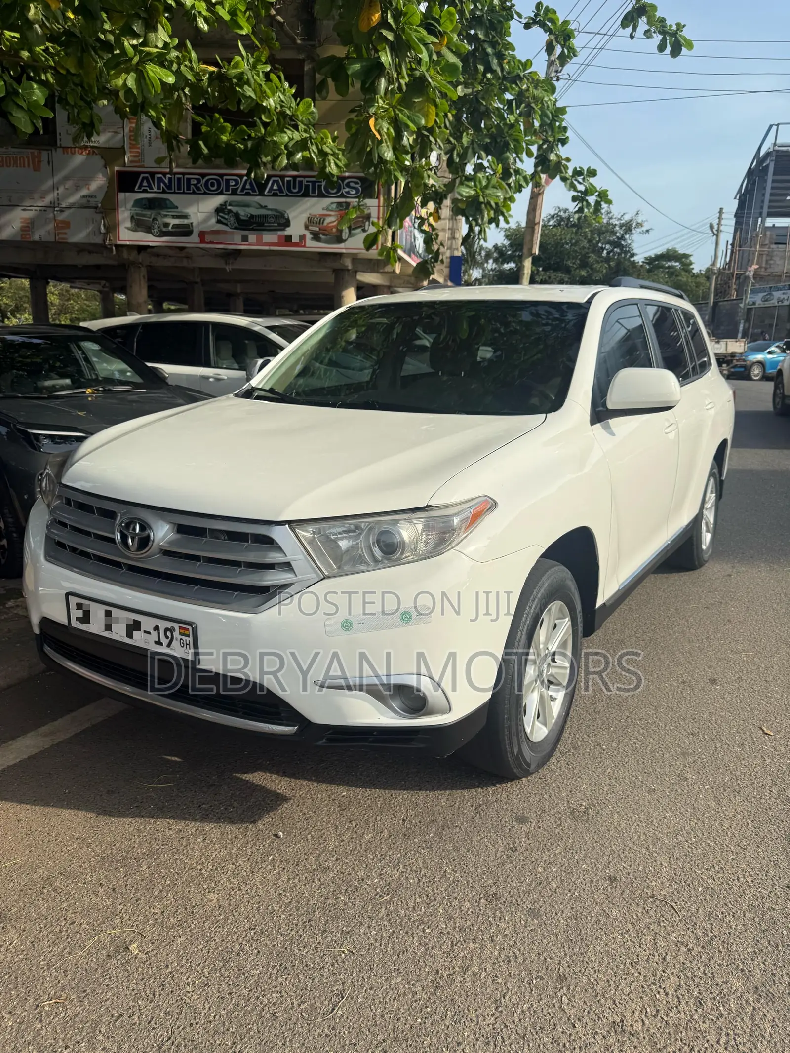 Toyota Highlander Plus 2.7L 2WD 2013 White