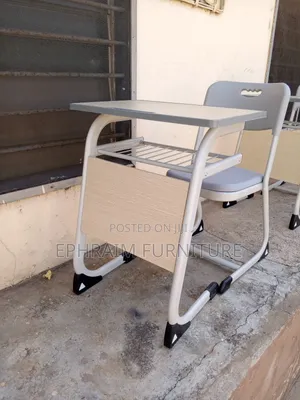 Medium Study Chair and Table