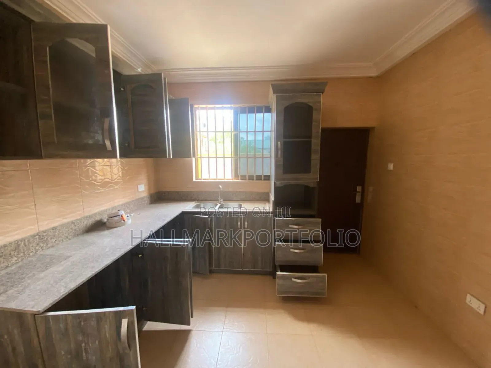2bdrm Apartment in Adenta for rent