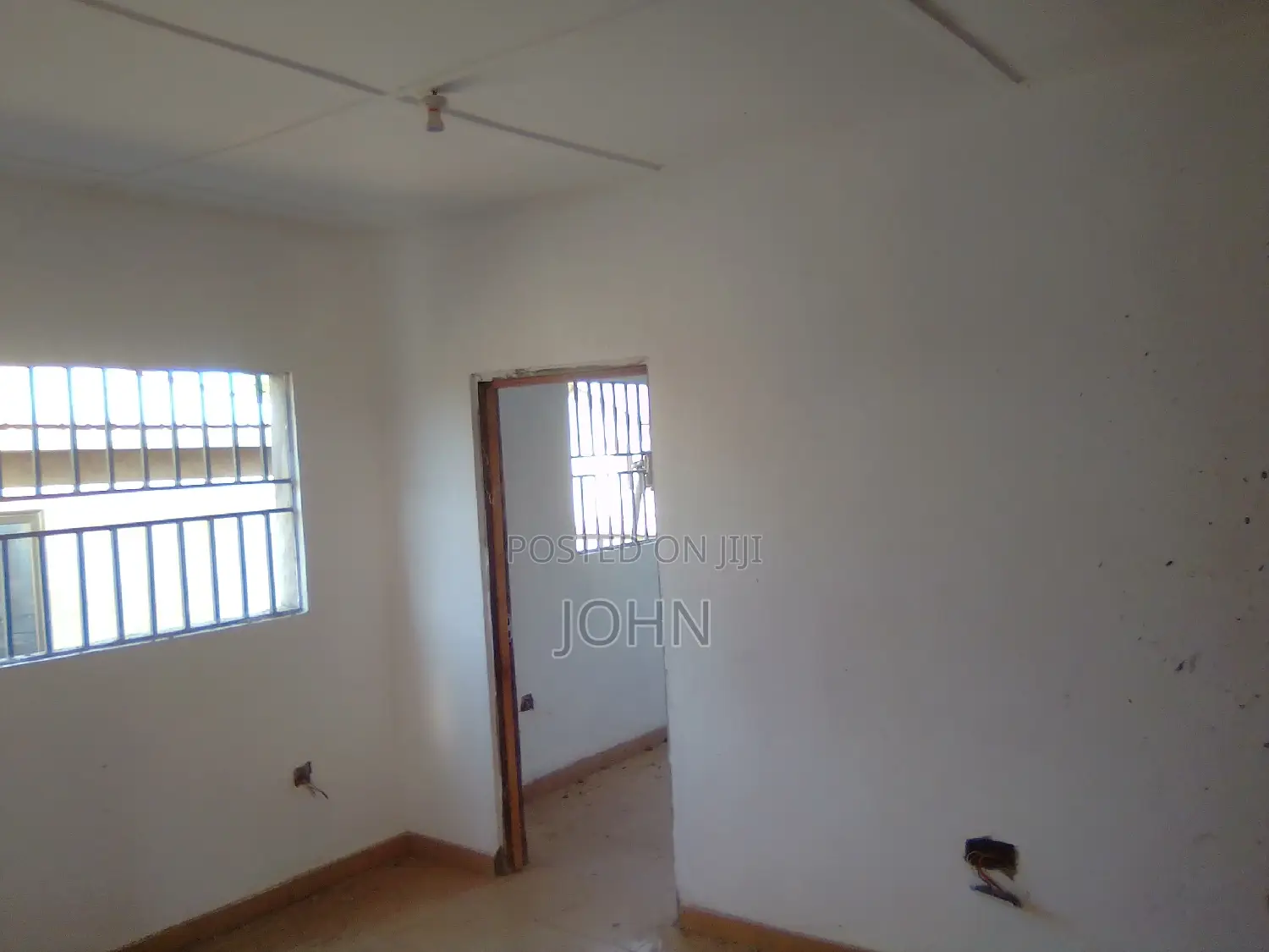 1bdrm Room & Parlour in Survivorestates, School Junction for rent