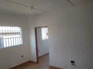 1bdrm Room & Parlour in Survivorestates, School Junction for rent